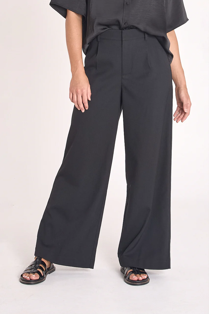 Andie Pant - Black - Image 3