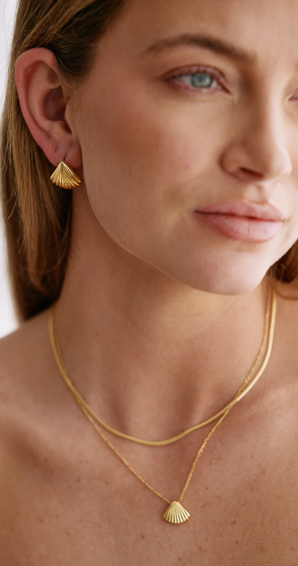 Asha Shell Stud Earrings - Gold - Image 2
