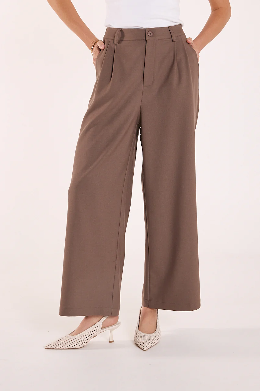 Carmen Cropped Pant - Chocolate