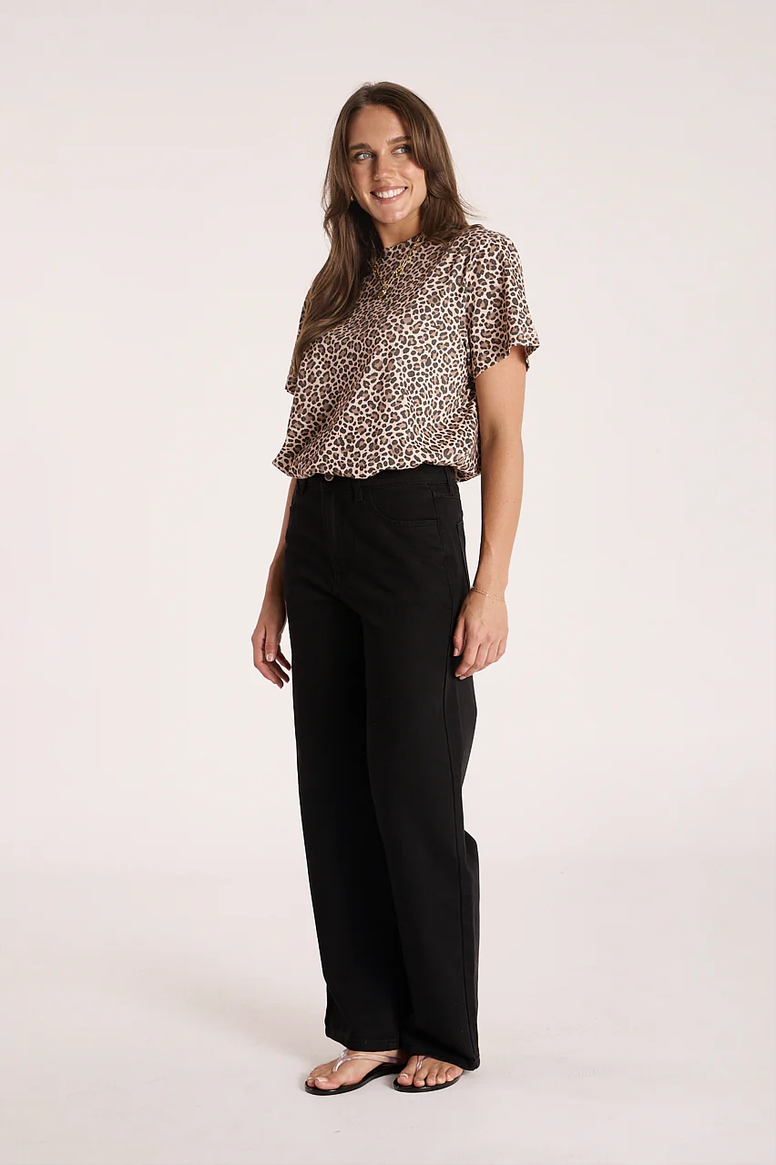 Carter Tee - Leopard - Image 3