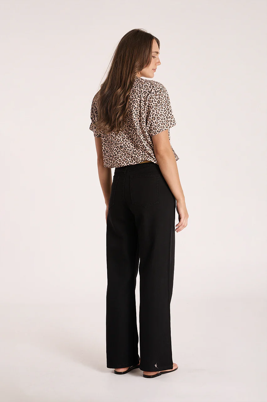 Carter Tee - Leopard - Image 4