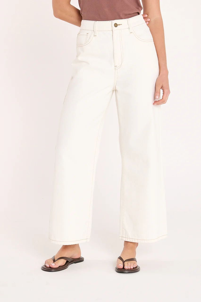 Cassie Cropped Leg Jean - Cream