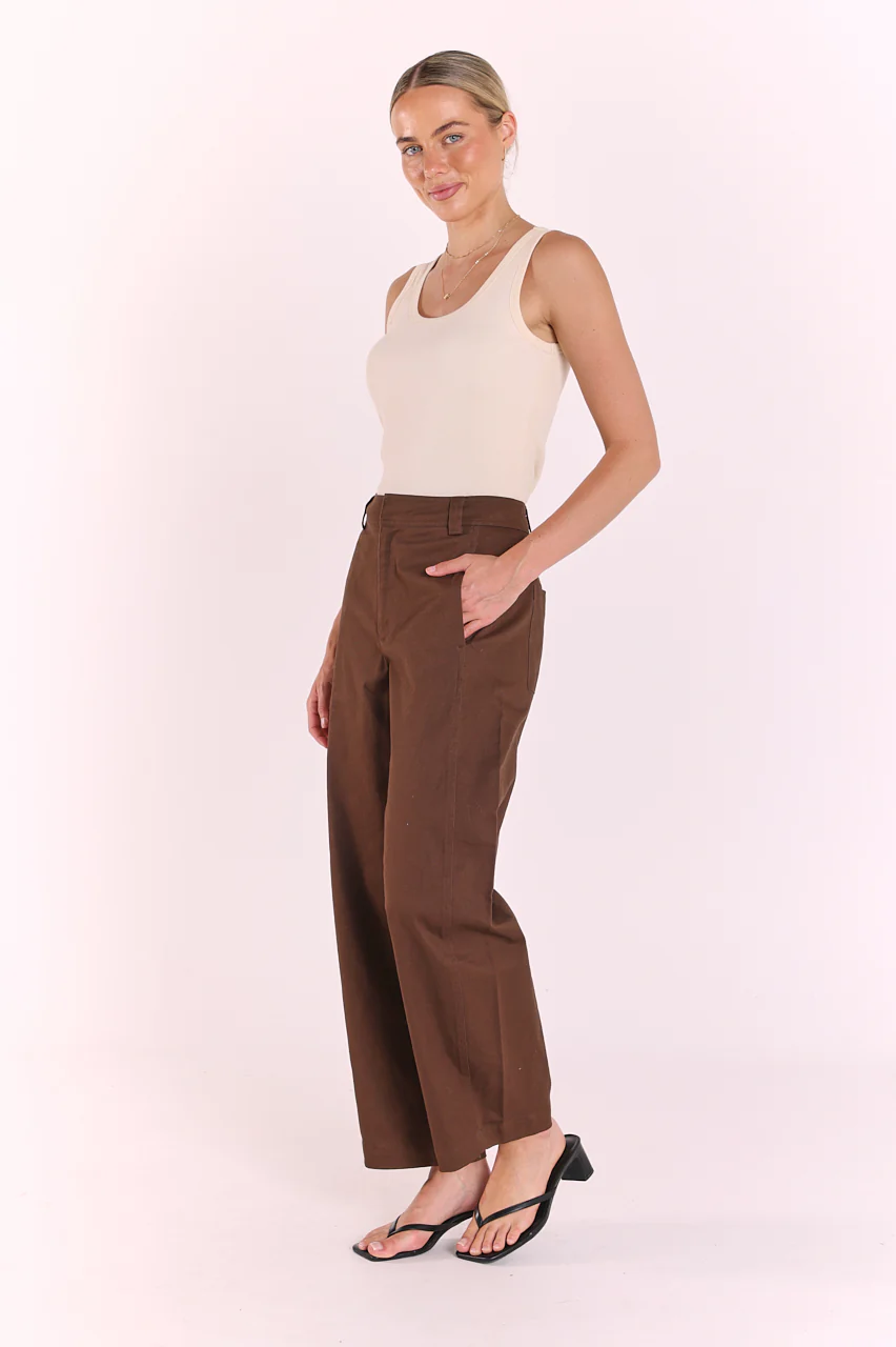 Charlie Barrel Pant - Chocolate - Image 5