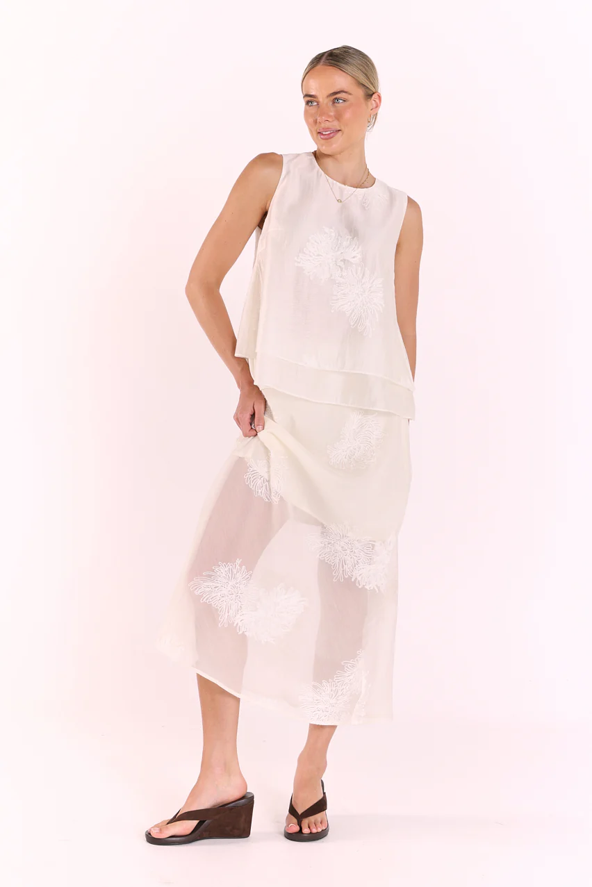 Daphne Embroidered Tank - Cream - Image 4