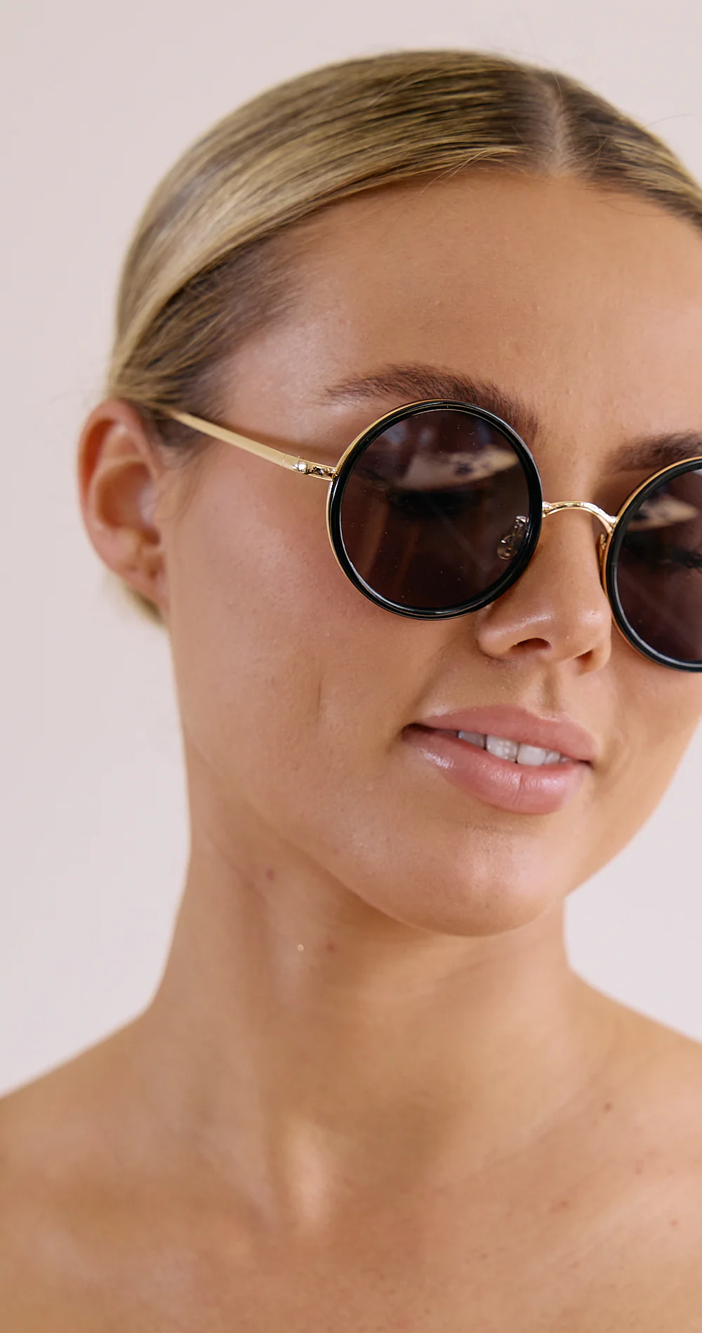 Edie Sunglasses - Black - Image 3