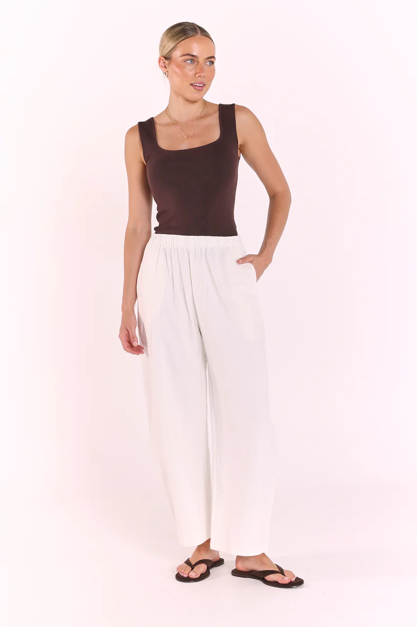 PRE-ORDER Eleanor Barrel Pant - White - Image 4