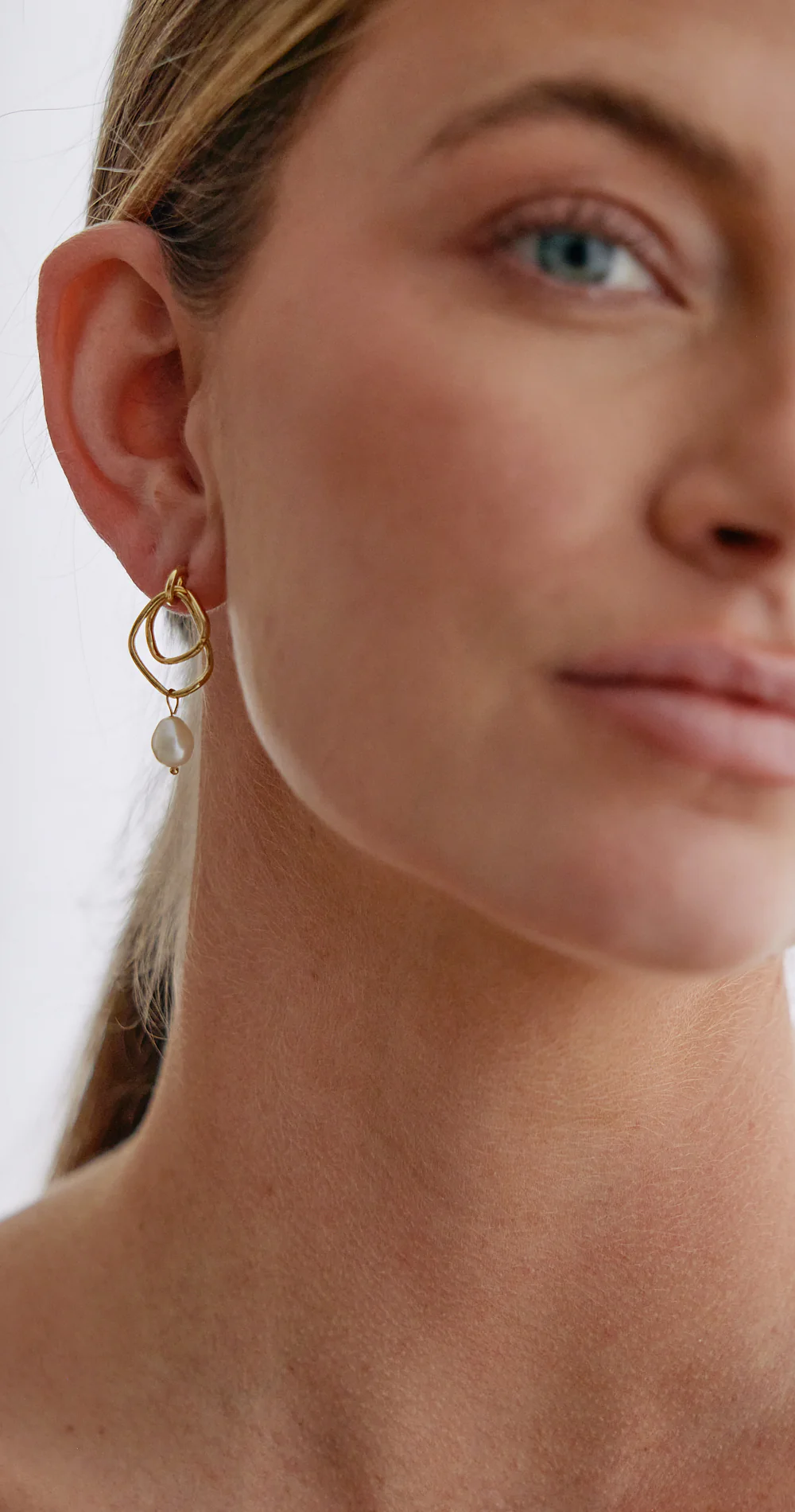 Elena Earrings - Gold