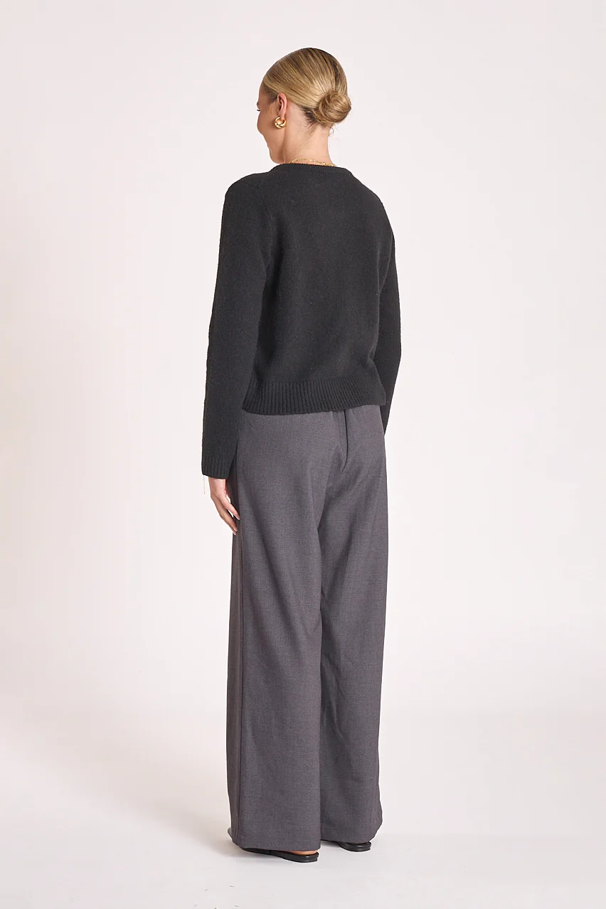 Estelle Cardi - Black - Image 4