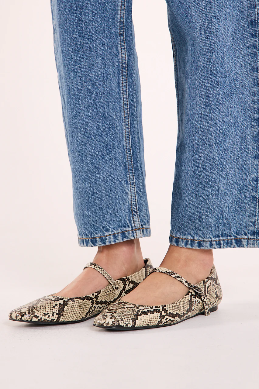 Fion Flat - Cream Snake