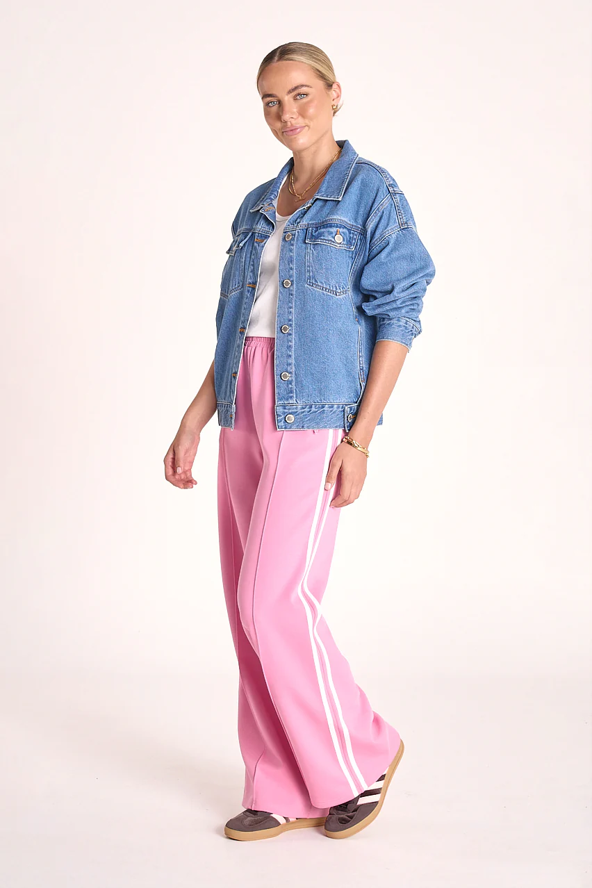 Hugh Denim Jacket - Classic Blue - Image 5