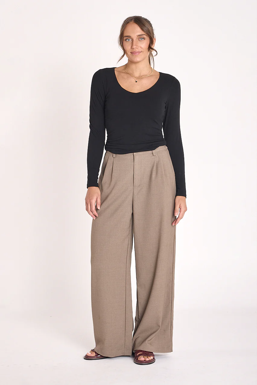 Julia Long Sleeve Top - Black - Image 2