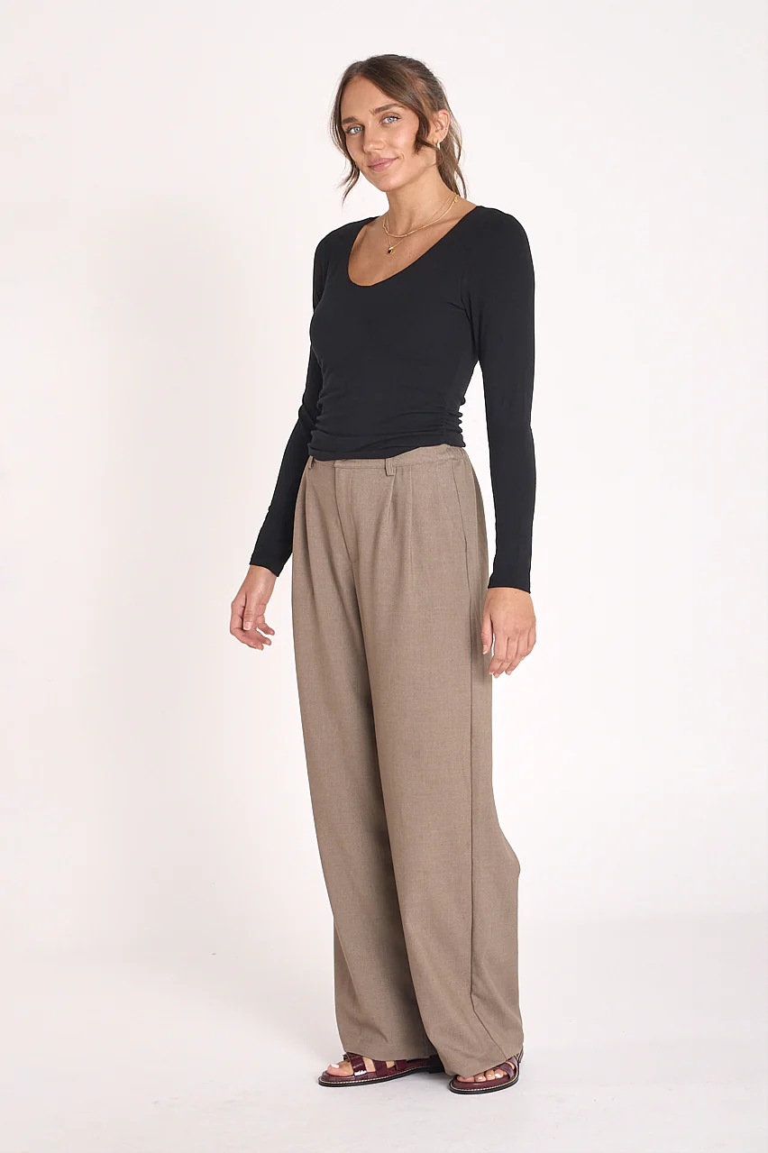 Julia Long Sleeve Top - Black - Image 4