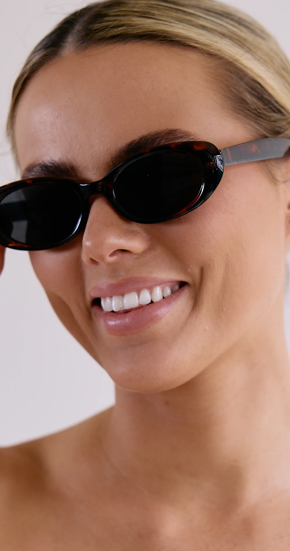 Kirra Sunglasses - Tort - Image 3