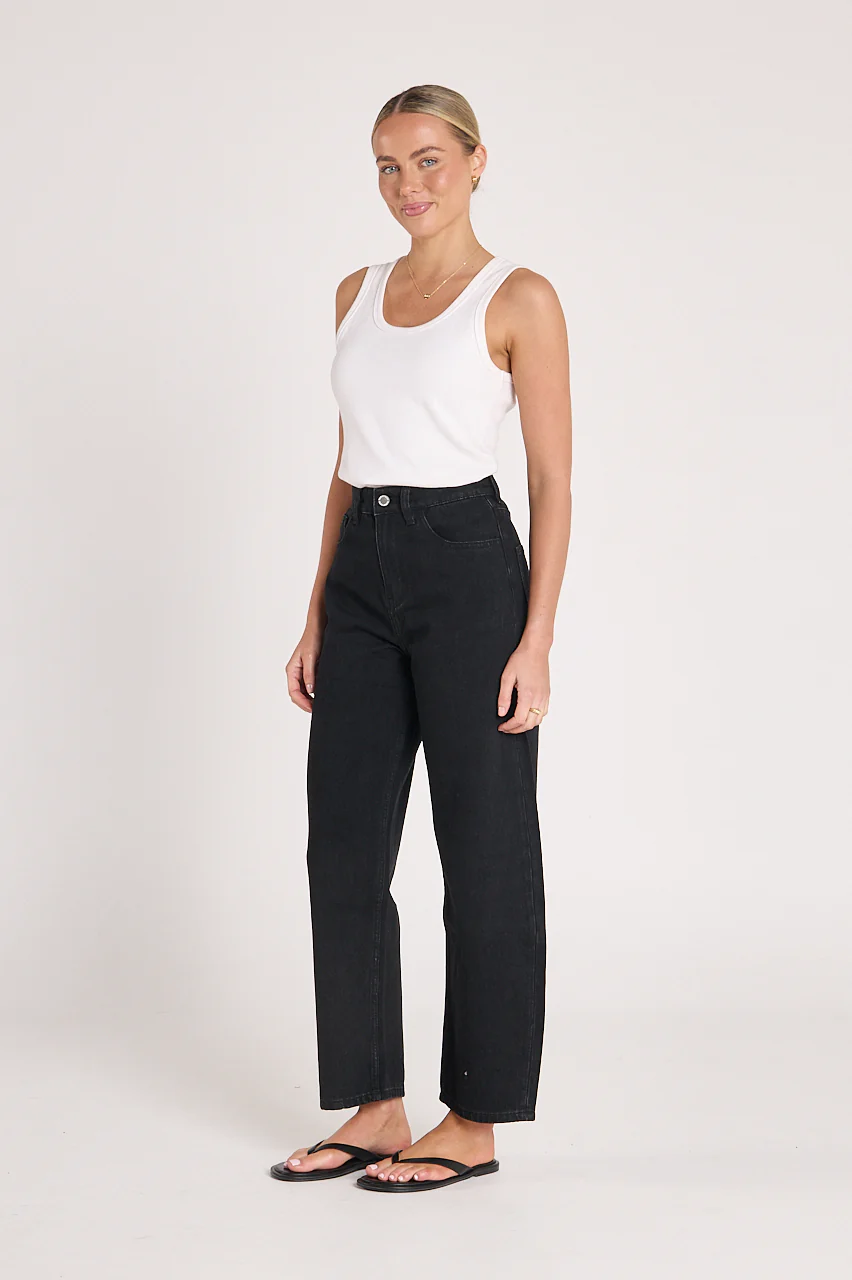 PRE-ORDER Lola Barrel Jean - Black - Image 3