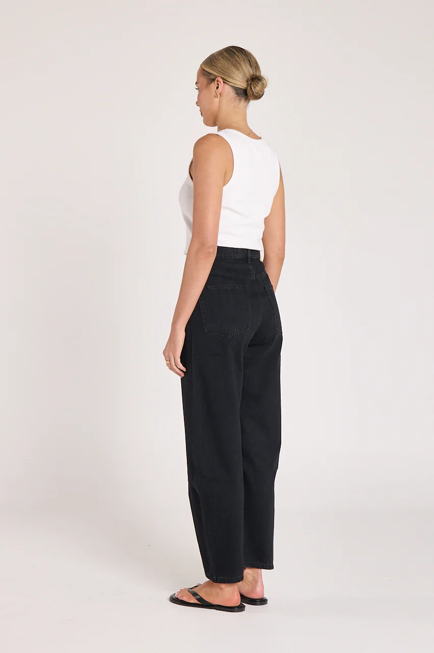 PRE-ORDER Lola Barrel Jean - Black - Image 4