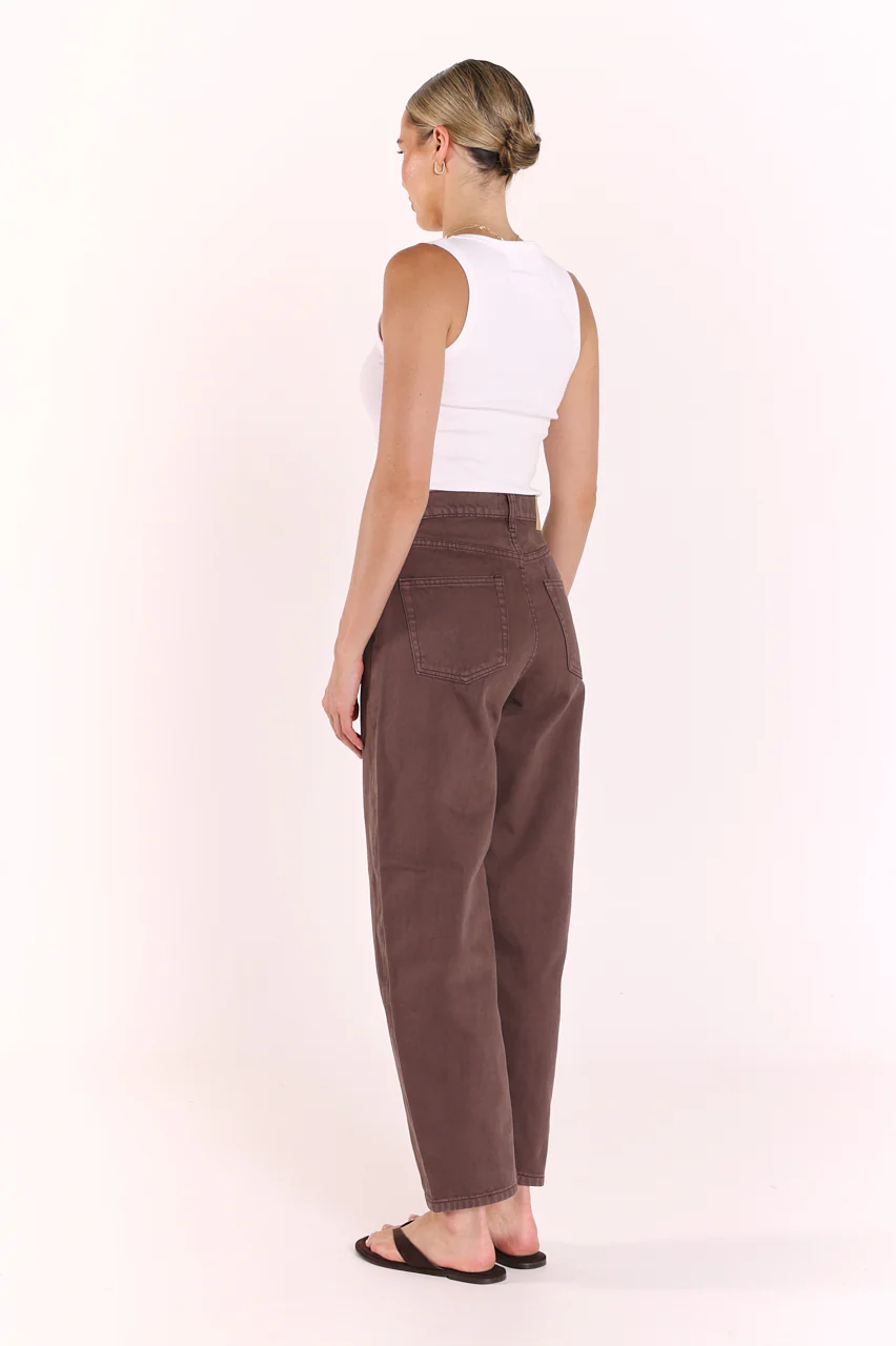 PRE-ORDER Lola Barrel Jean - Chocolate - Image 8