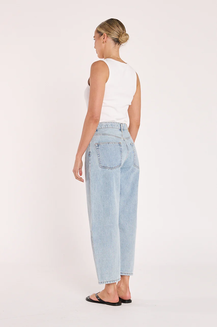 Lola Cropped Barrel Jean - Summer Blue - Image 4