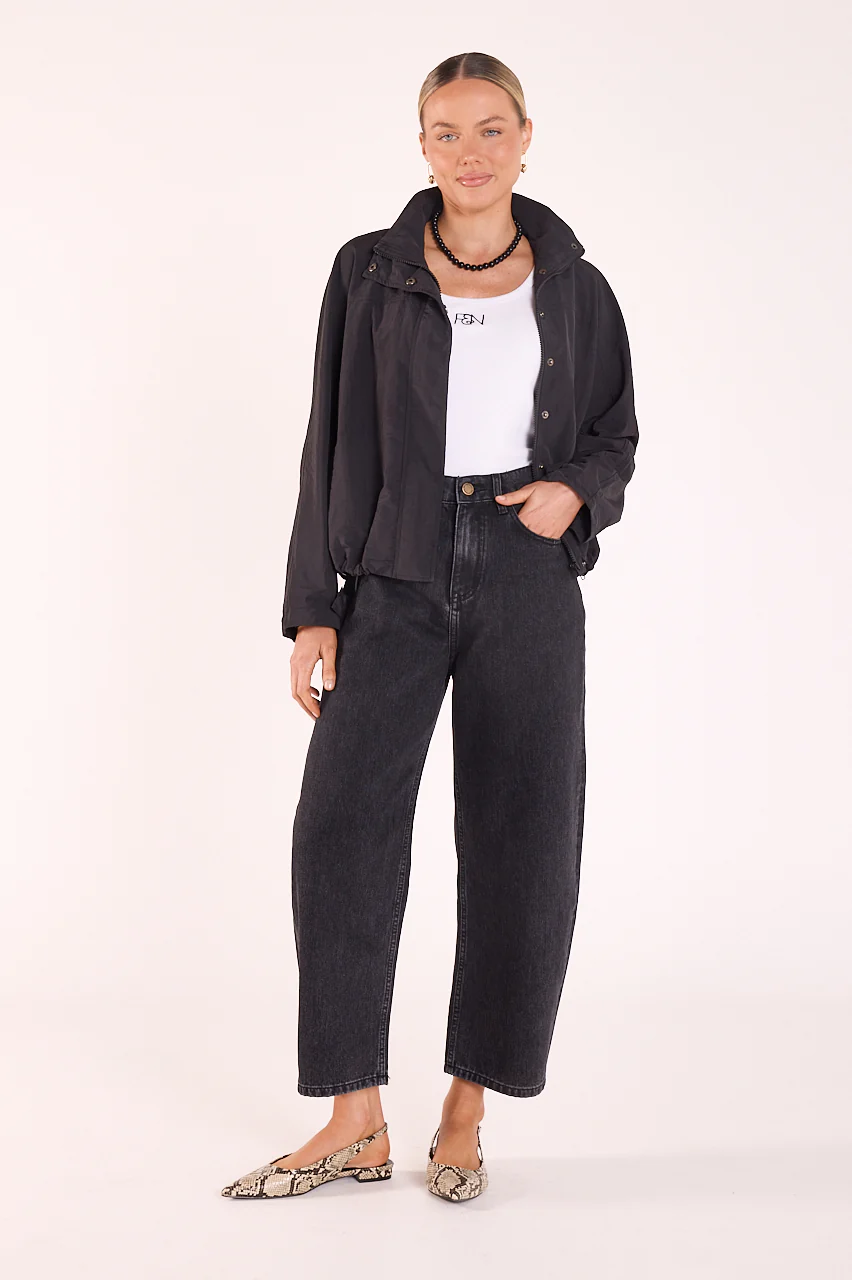 Lola Cropped Barrel Jean - Washed Black - Image 4