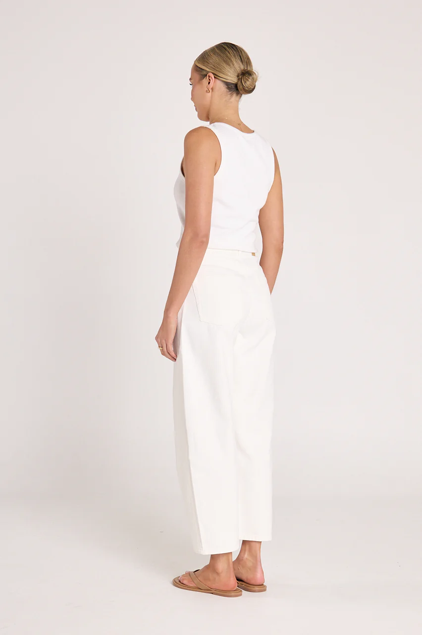 PRE-ORDER Lola Cropped Barrel Jean - White - Image 6