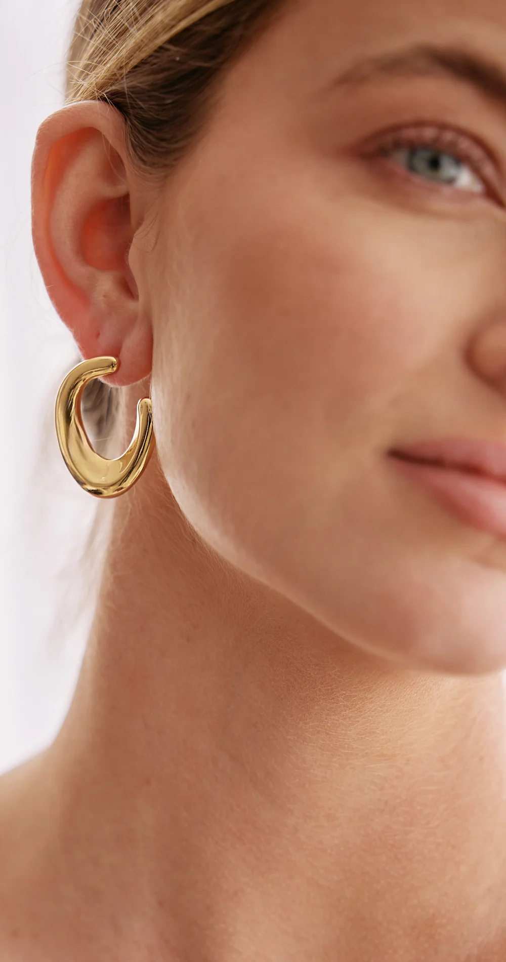 Matilda Hoop Earrings - Gold