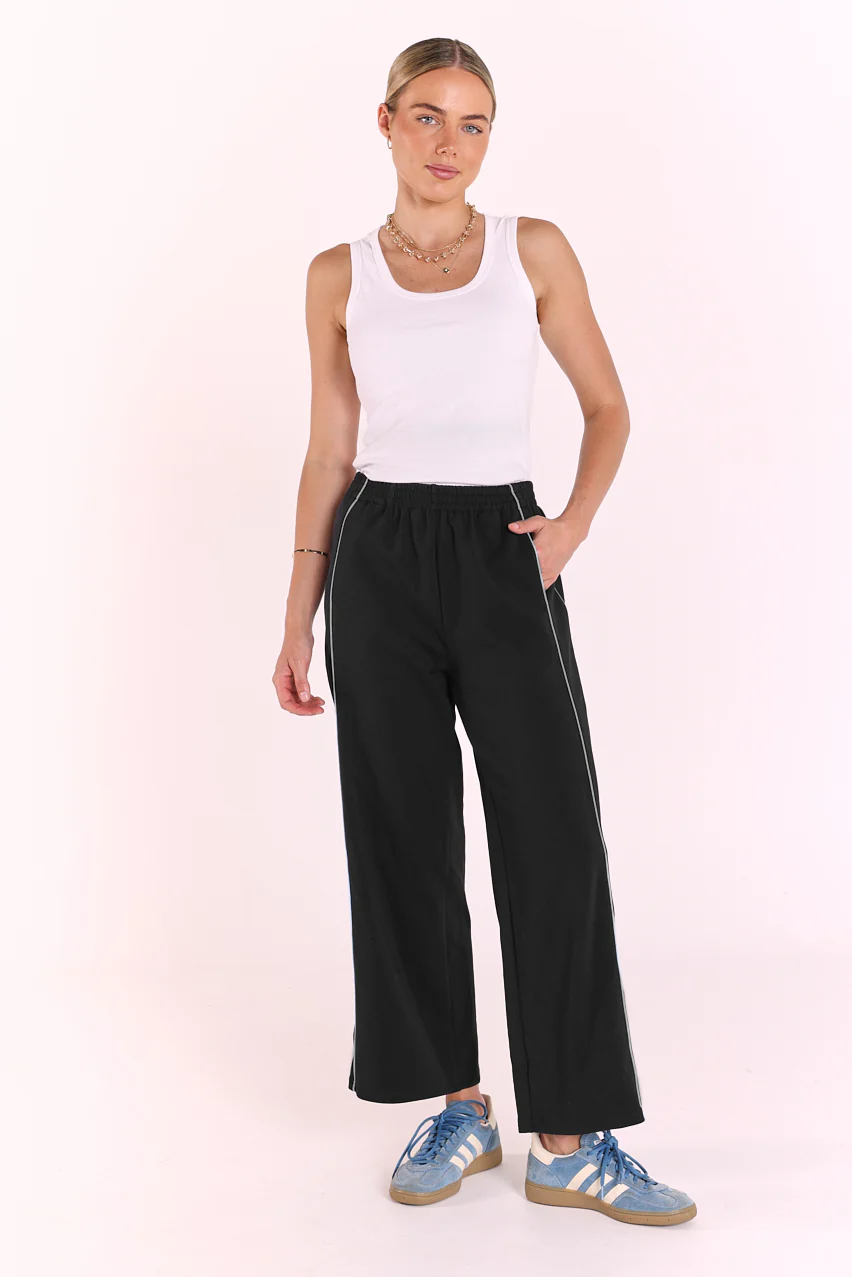 Noah Cropped Pant - Black Piping