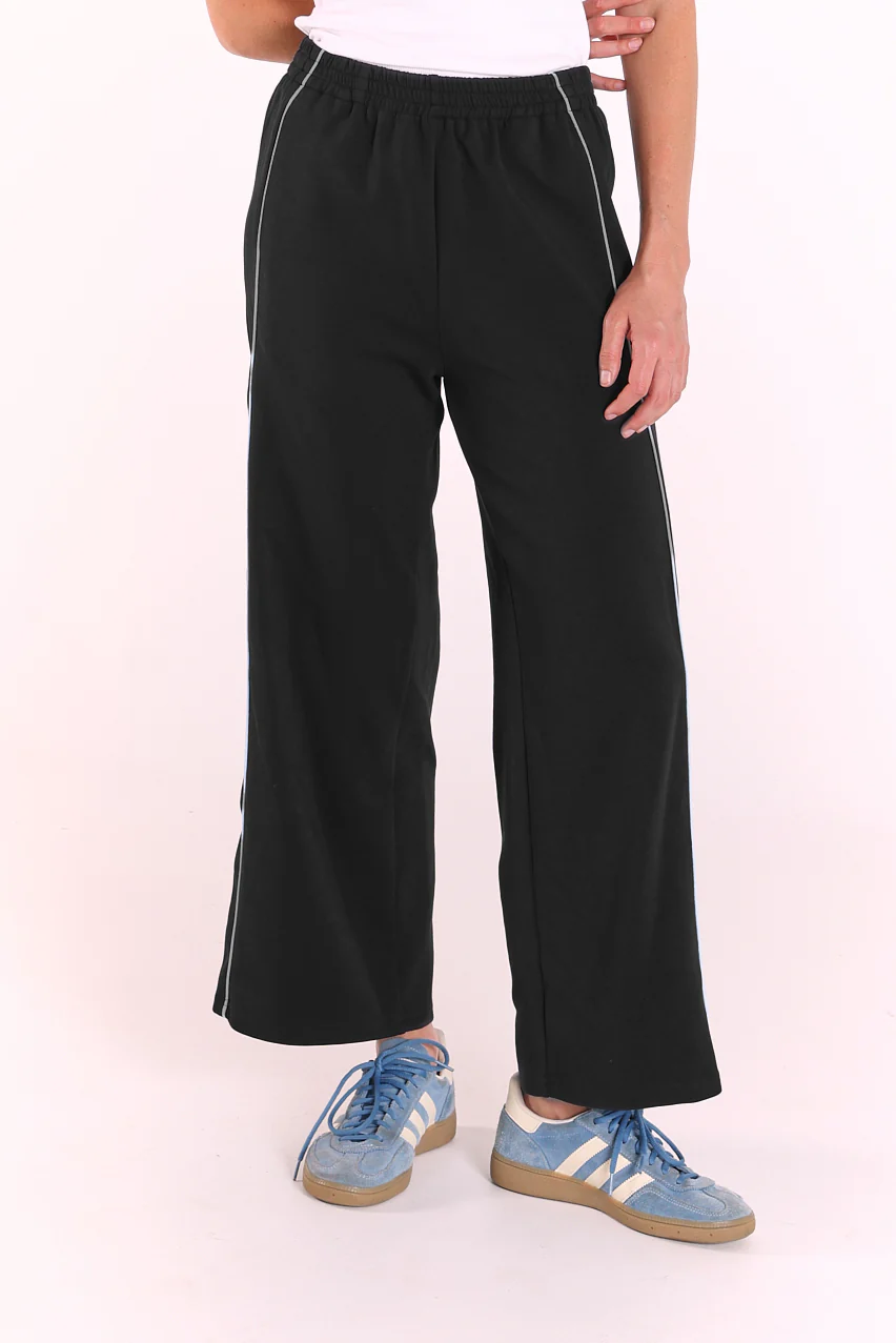 Noah Cropped Pant - Black Piping - Image 3