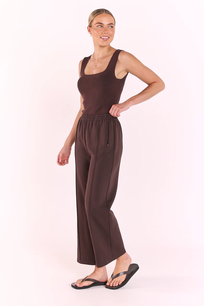 Noah Cropped Pant - Dark Chocolate - Image 5