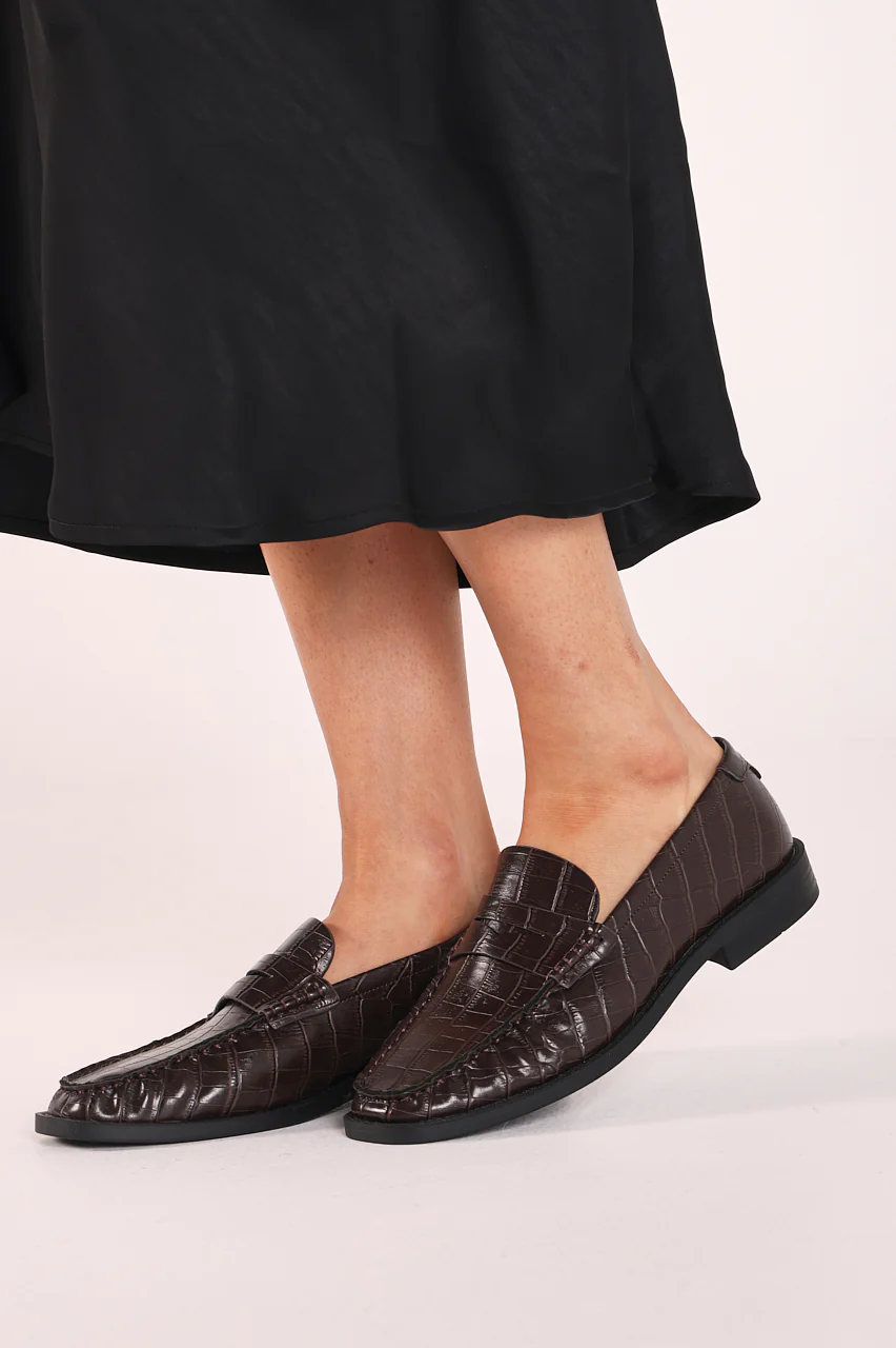 Quannah Flat - Chocolate Croc - Image 2