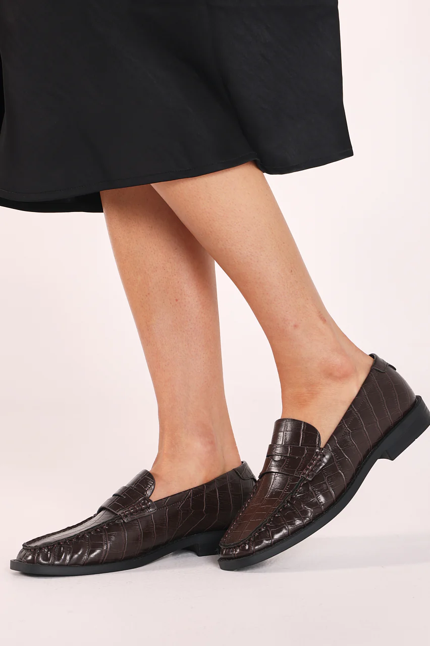 Quannah Flat - Chocolate Croc - Image 4
