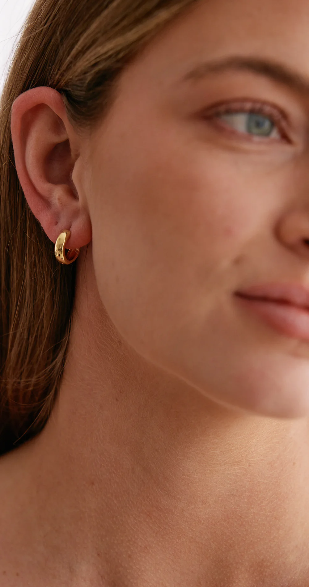 Sienna Medium Hoop Earrings - Gold