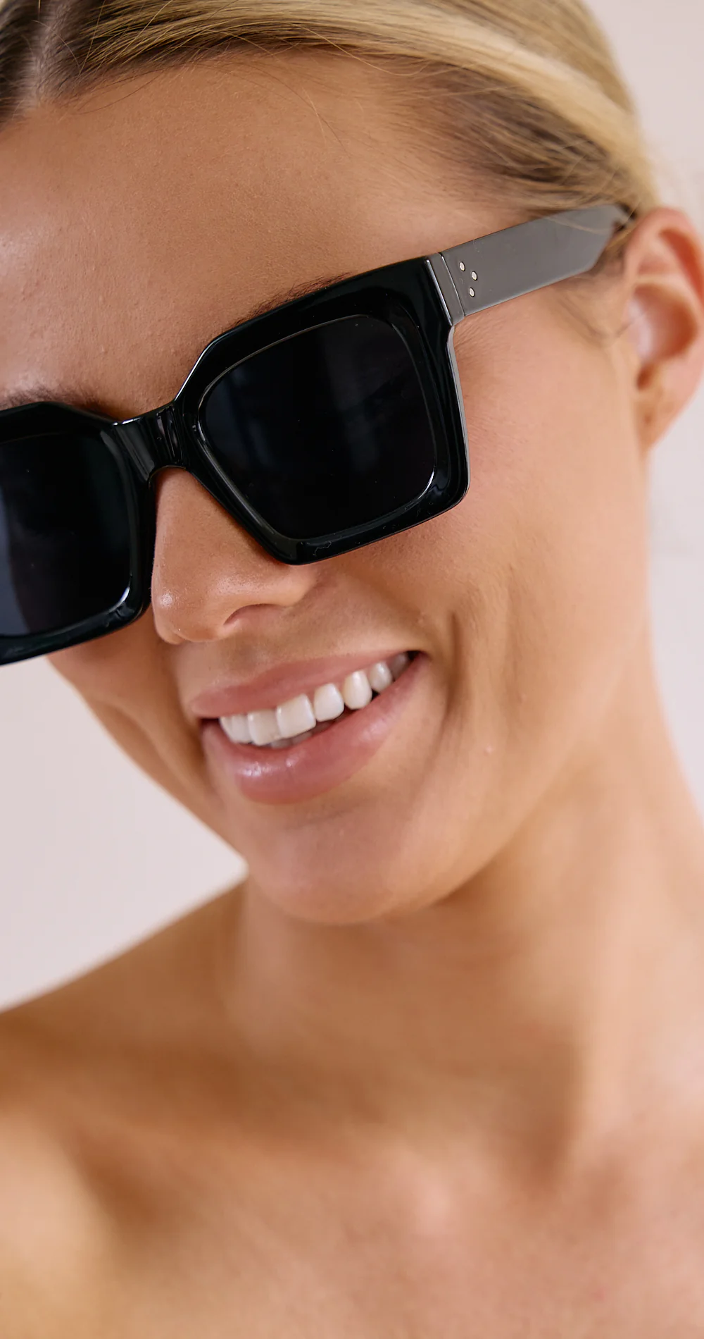 Sorrento Sunglasses - Black - Image 2