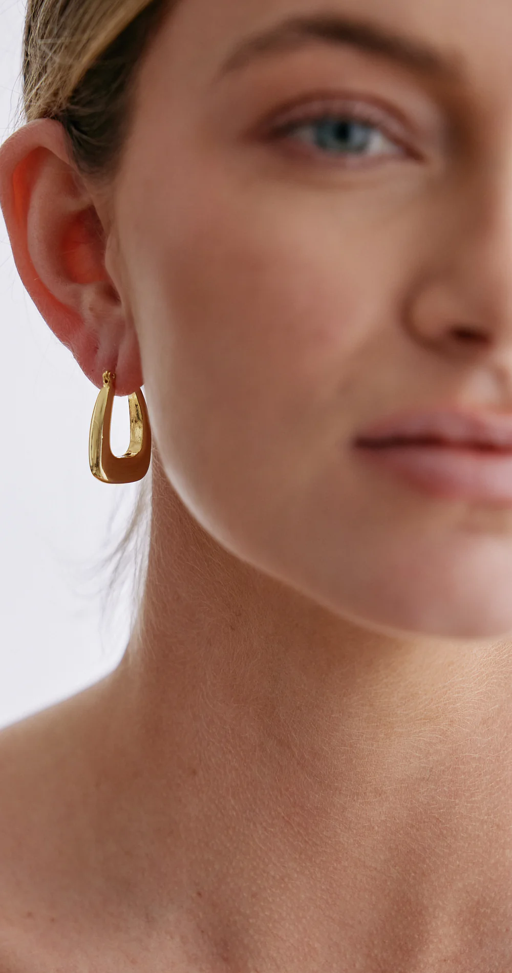 Violet Large Hoop Earrings - Gold
